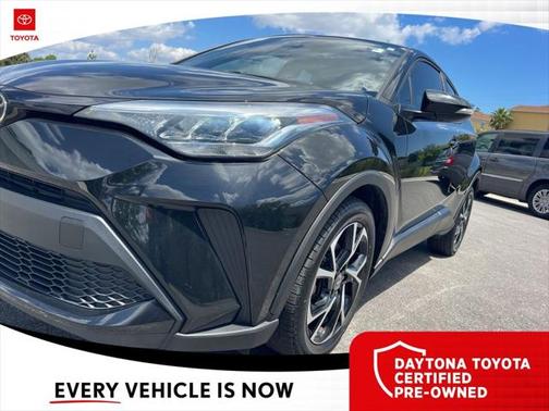 2022 Toyota C-HR XLE