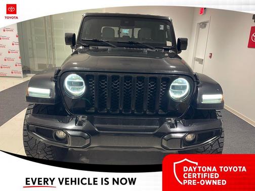 Black Clearcoat 2021 Jeep Gladiator High Altitude 4x4