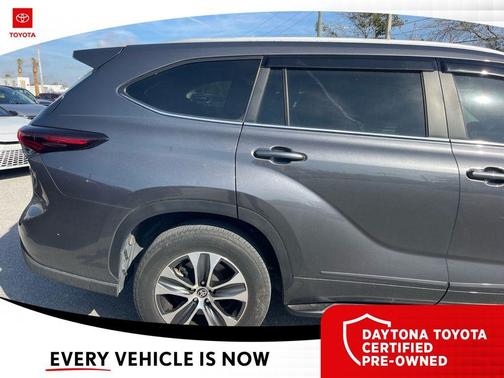 2024 Toyota Highlander Hybrid XLE