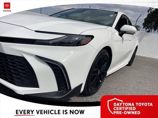 2025 Toyota Camry SE