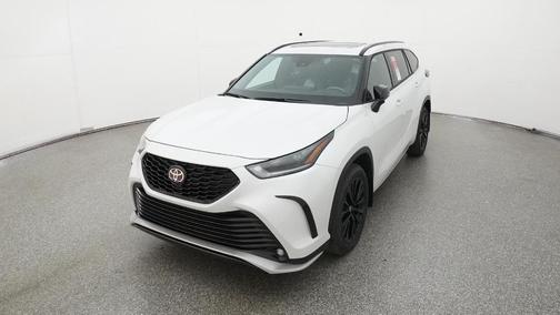 2026 Toyota Highlander XSE