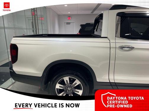 White Diamond Pearl 2019 Honda Ridgeline RTL-E