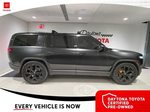 2023 Rivian R1S Adventure