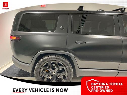 2023 Rivian R1S Adventure