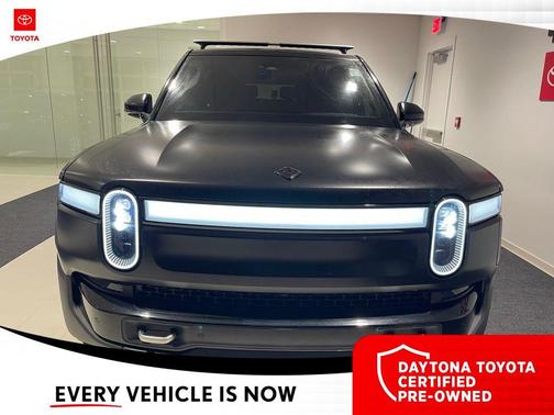 2023 Rivian R1S Adventure