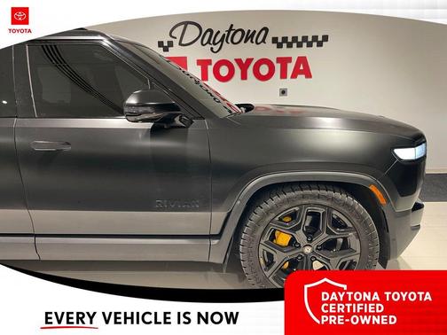 2023 Rivian R1S Adventure