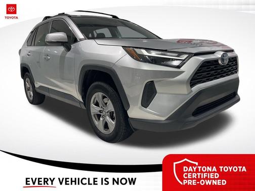 Silver Sky Metallic 2022 Toyota RAV4 Hybrid XLE