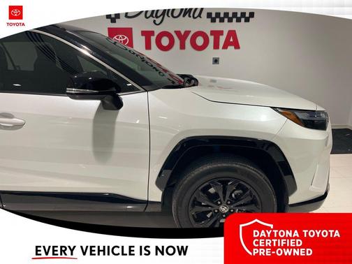 2023 Toyota RAV4 Hybrid SE