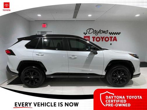2023 Toyota RAV4 Hybrid SE