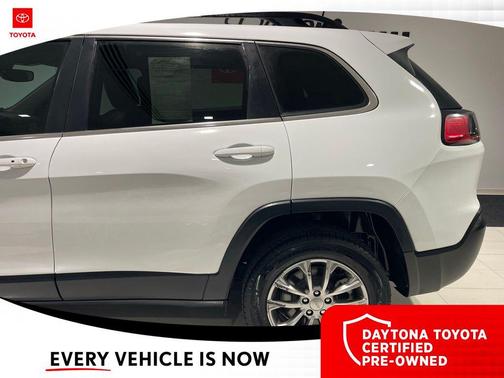 2022 Jeep Cherokee Latitude Lux