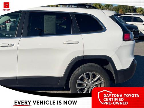 2022 Jeep Cherokee Latitude Lux