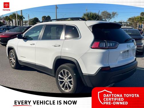 2022 Jeep Cherokee Latitude Lux