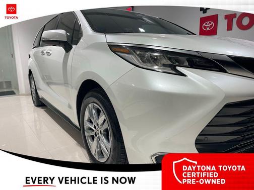2022 Toyota Sienna Limited