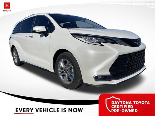 2022 Toyota Sienna Limited