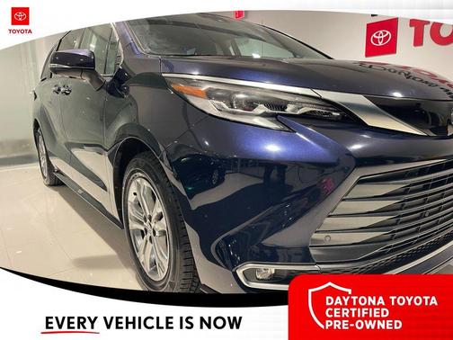 2023 Toyota Sienna Platinum