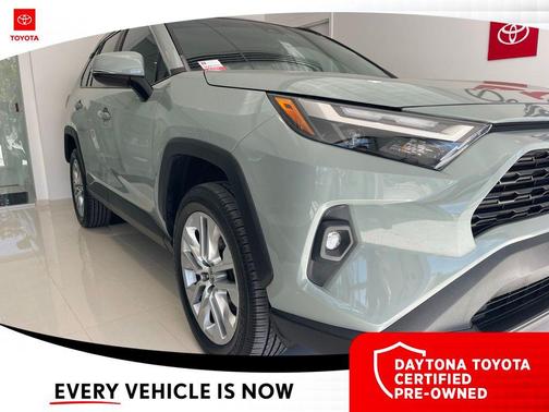 2022 Toyota RAV4 XLE Premium