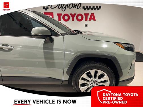 2022 Toyota RAV4 XLE Premium