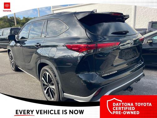 2022 Toyota Highlander XSE