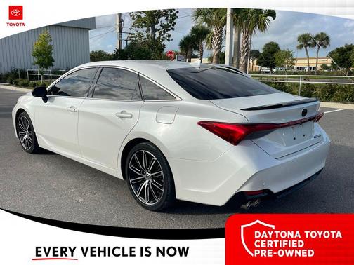 2022 Toyota Avalon Touring