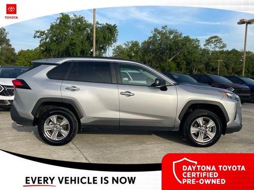 2024 Toyota RAV4 Hybrid SE