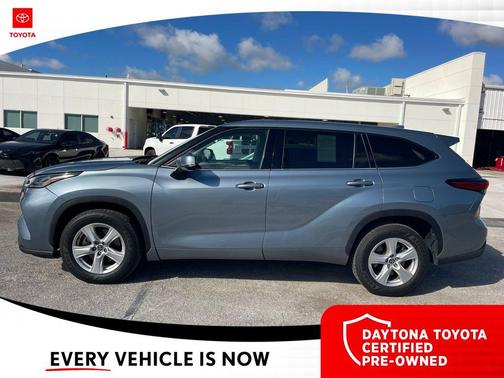 2021 Toyota Highlander LE