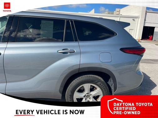 2021 Toyota Highlander LE