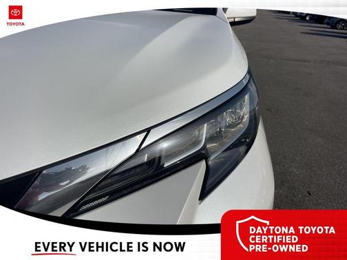 2022 Toyota Sienna XLE 8 Passenger