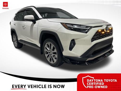 Blizzard Pearl 2022 Toyota RAV4 Limited