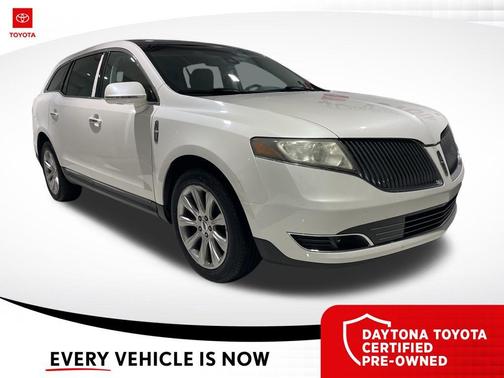 White Platinum Metallic Tri-Coat 2013 Lincoln MKT Base