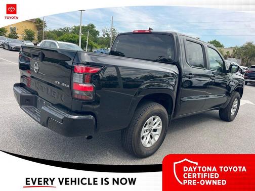 Super Black 2024 Nissan Frontier SV