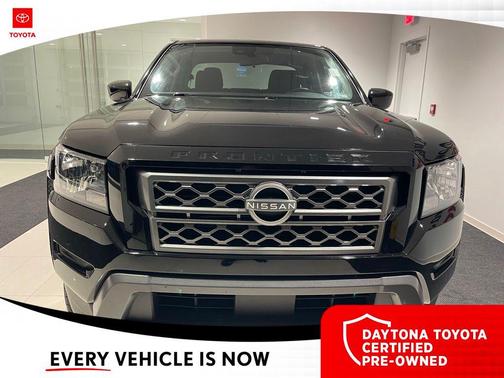 Super Black 2024 Nissan Frontier SV