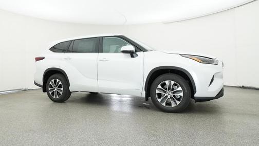 2026 Toyota Highlander Hybrid XLE