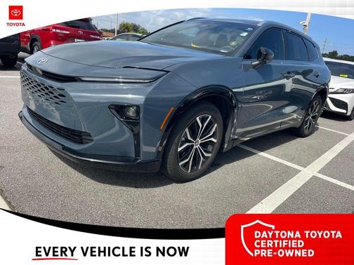 2025 Toyota Crown Signia XLE