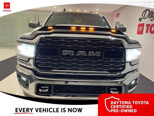 2022 RAM 2500 Limited Crew Cab 4x4 6'4' Box