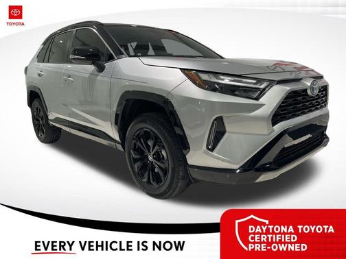 2022 Toyota RAV4 Hybrid SE