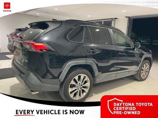 2020 Toyota RAV4 XLE Premium