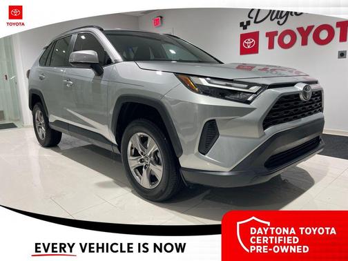 2022 Toyota RAV4 XLE