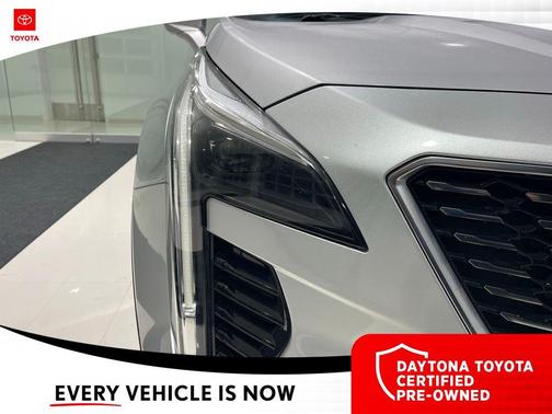 2020 Cadillac XT4 Premium Luxury