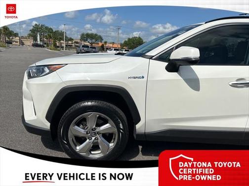 2020 Toyota RAV4 Hybrid SE