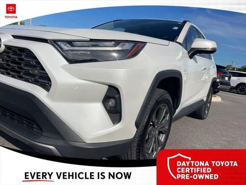 2023 Toyota RAV4 Hybrid SE