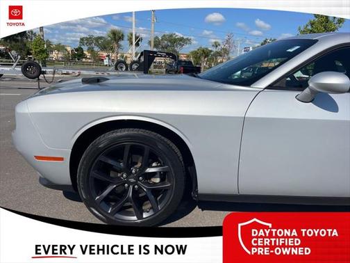 2022 Dodge Challenger SXT