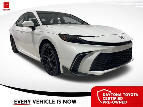Ice Cap 2026 Toyota Camry SE