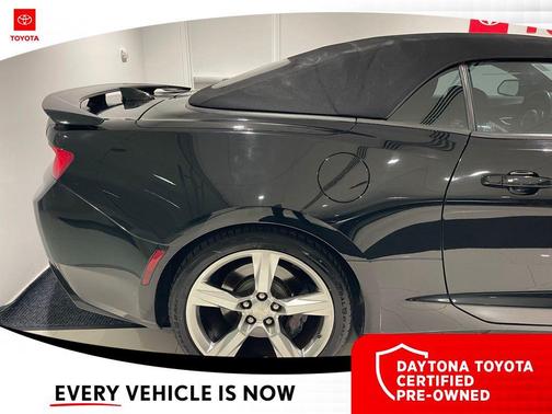 Mosaic Black Metallic 2018 Chevrolet Camaro 2SS