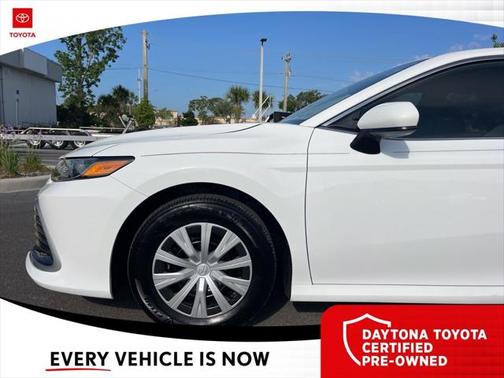 2024 Toyota Camry Hybrid LE
