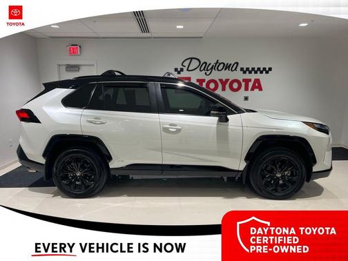 2024 Toyota RAV4 Hybrid SE