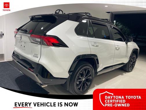 2024 Toyota RAV4 Hybrid SE