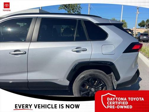 2024 Toyota RAV4 Hybrid SE