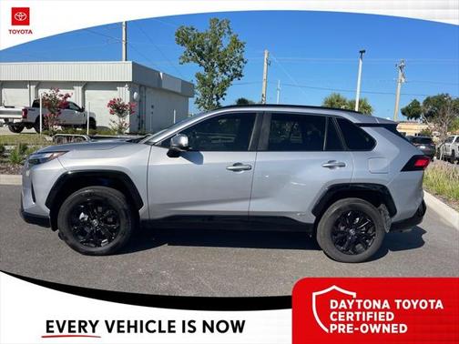 2024 Toyota RAV4 Hybrid SE