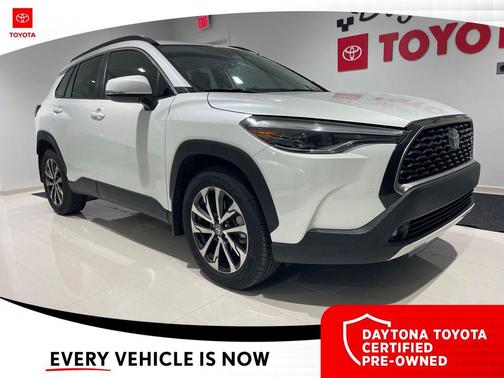 2024 Toyota Corolla Cross XLE