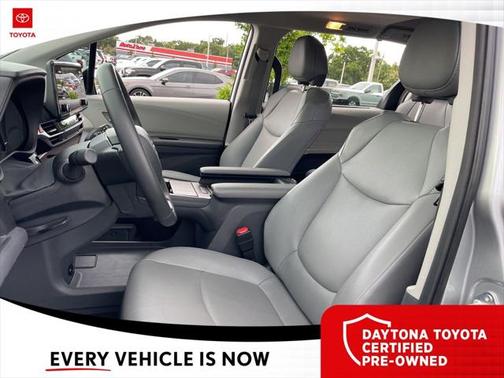 2024 Toyota Sienna XLE 8 Passenger